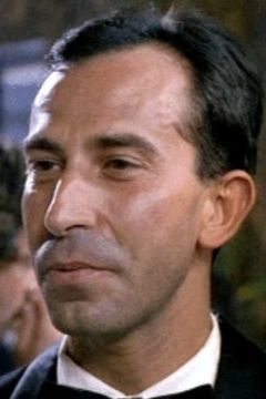 Fernando Arcangeli interpreta Hospital Zombie in the Body Bag (uncredited)