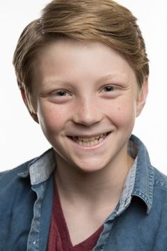 Owen Vitullo interpreta 8-Year-Old Kevin