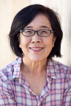 Sharon Omi interpreta Justice Tanaka