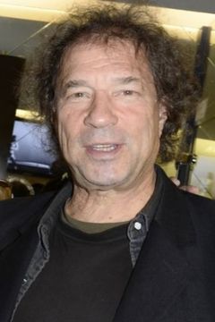 Dennis Berry interpreta Nono