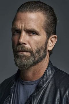 David Chokachi interpreta Cody Madison