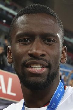 Antonio Rüdiger interpreta Self