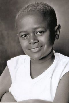 Franky Mwangi interpreta Slave Boy
