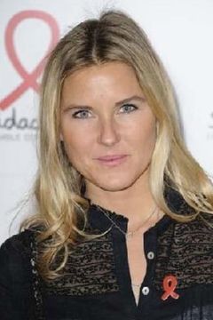 Stéphanie Renouvin interpreta Newsreader