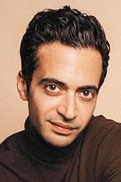 Waseem Abbas interpreta Gypsy Boy (uncredited)