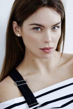 Liliana Nova interpreta Svetlanda