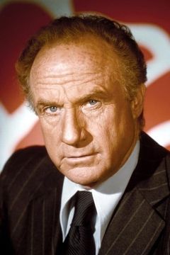 Jack Warden interpreta Mickey Morrissey
