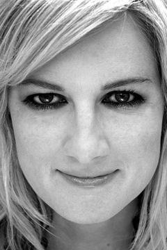Barunka O'Shaughnessy interpreta Professor Styan