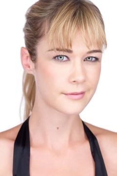 Michal Sinnott interpreta Lori Minitte