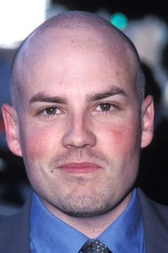 Shon Greenblatt interpreta Oscar Delancey
