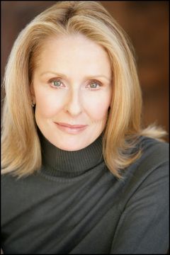Melendy Britt interpreta Additional Voices (voice)