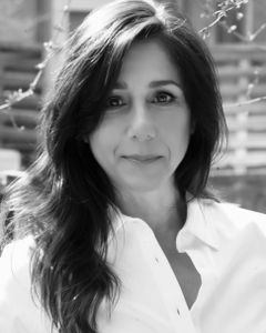 Donna Croce interpreta Kissing Woman