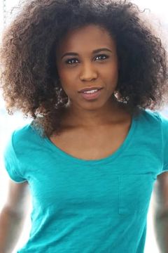Shonica Gooden interpreta Female Resident