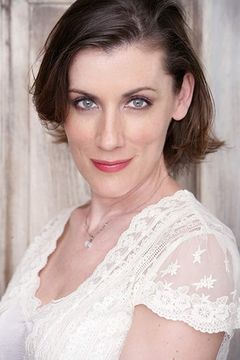 Peggy Jo Jacobs interpreta Lucy