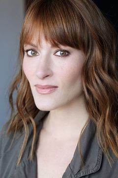 Brea Bee interpreta Nikki