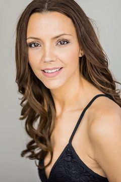 Candi Brooks interpreta Reporter #1