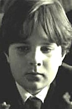 Codie Lucas Wilbee interpreta Nicholas