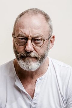 Liam Cunningham interpreta Livius