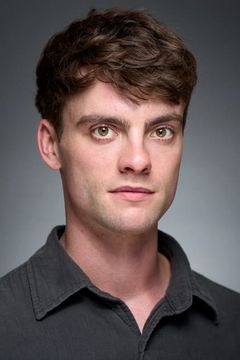 Thomas Grant interpreta Little Pitt