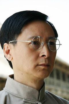 Lei Han interpreta Xiao Si (adult)