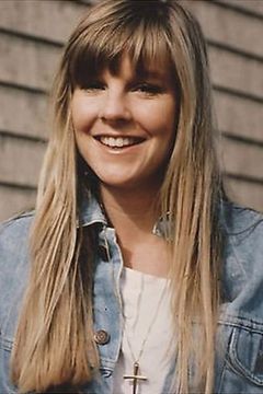 Kerry Remsen interpreta Girlfriend