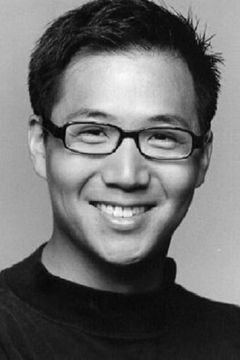 Jay Yoo interpreta Shady CEO