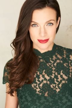 Kendra Andrews interpreta Roz
