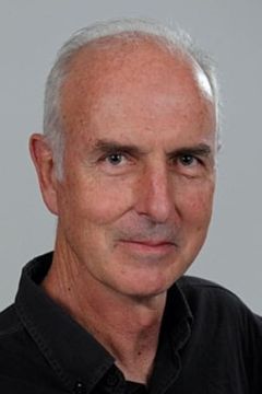 Michael Huff interpreta Dr. Sheapman