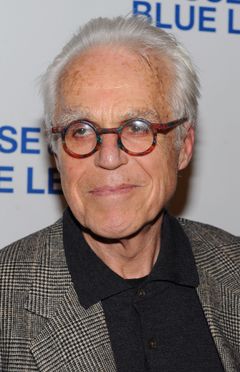 John Guare interpreta Self - Playwright