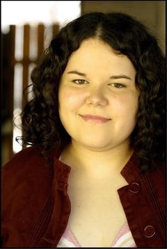 L.A. Calkins interpreta Sloane (as Leslie Calkins)