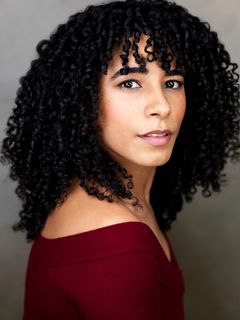 Ilda Mason interpreta Luz