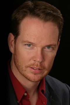 William O'Leary interpreta Agent Jenkins
