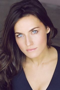 Caitlin Leahy interpreta Delilah