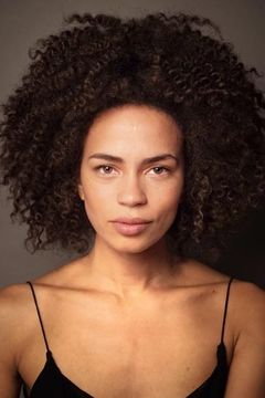 Ana Sofia Martins interpreta Carolina Elsher