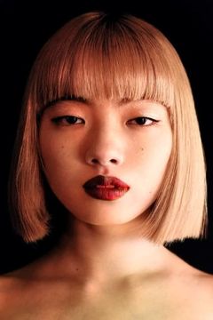Aoi Yamada interpreta Aya