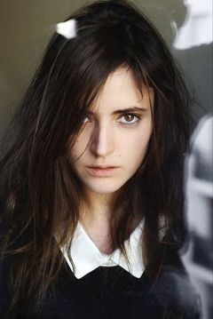 Chloé Lindau interpreta Pierre's Mistress