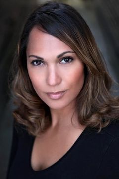 Melissa Veszi interpreta Linda Martinez