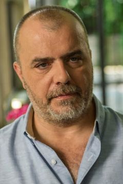 Nikola Kojo interpreta Filipović