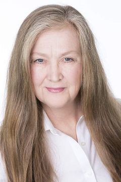 Heather Tod Mitchell interpreta Janet Macturn