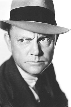 Harry Strang interpreta Tom's Aide (uncredited)