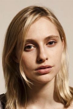 Hayley Magnus interpreta Prudence
