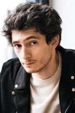 Anthony Sonigo interpreta Camel
