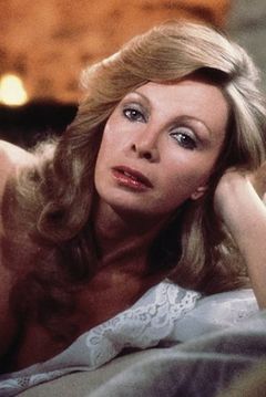 Cassandra Harris interpreta Countess Lisl von Schlaf