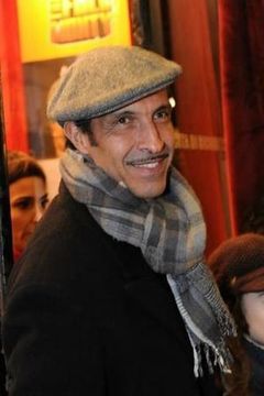 Jonis Bashir interpreta Wershefani