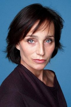Kristin Scott Thomas interpreta Mrs. Danvers