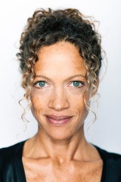 Indra Ové interpreta Corrina