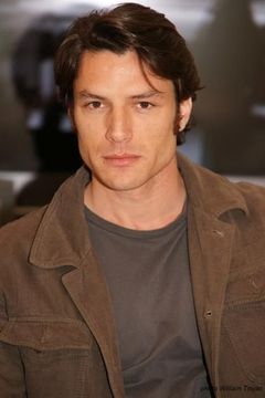 Sébastien Dupuis interpreta Jean-Pierre