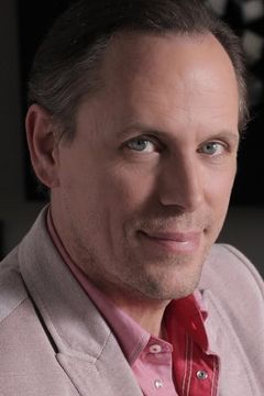 Stéphane Demers interpreta Maitre d'