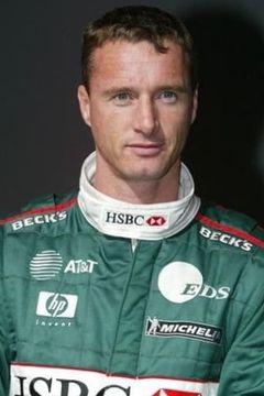 Eddie Irvine interpreta Eddie Irvine