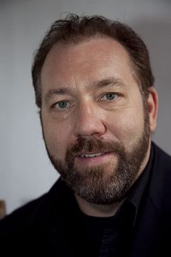 Lee Nicholas Harris interpreta Dan Clan Mafia (uncredited)